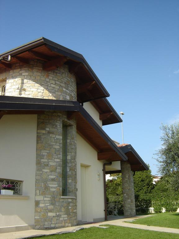 B&B Rosalu - Adults Only Сирмионе Екстериор снимка